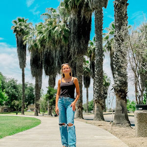 Meet your Posher, Rebecca